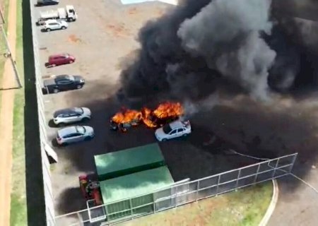 Incêndio no pátio do DOF foi causado por superaquecimento de material apreendido