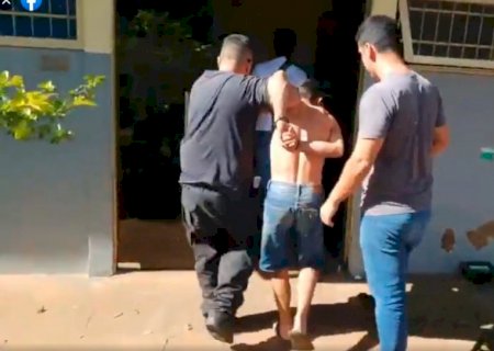 Homem que matou ex-mulher com golpes de faca é preso em MS