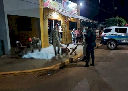 Comerciante é morto a tiros em frente ao próprio estabelecimento