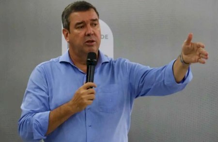Riedel começa semana com agenda em Dourados e participa de evento da Uems