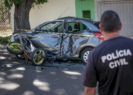 Motociclista é levado para Santa Casa com trauma grave após colisão em avenida