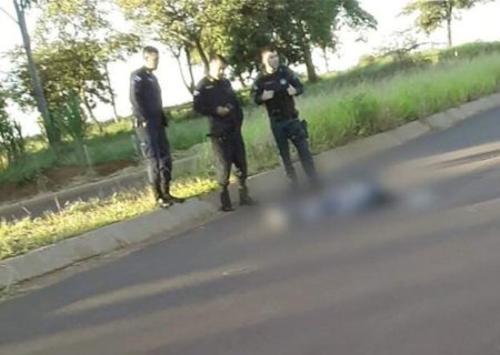 Jovem de 21 anos é encontrado morto em rodovia de MS