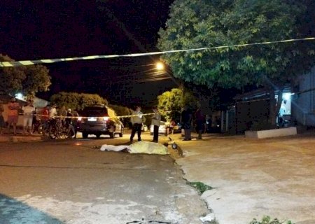 Após discussão, jovem de 25 anos é morto a facadas