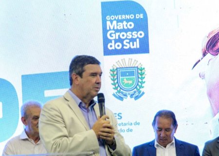 “Não ficaremos tranquilos enquanto tiver fila”: Riedel lança mutirões da Saúde