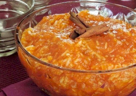 Doce de abóbora com coco e laranja