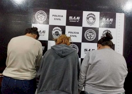 Grupo suspeito de chefiar o tráfico de drogas em praça de cidade de MS é preso