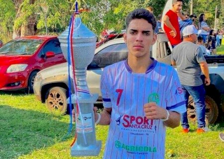Jogador de futebol de MS desaparece após sair de festa no Paraguai
