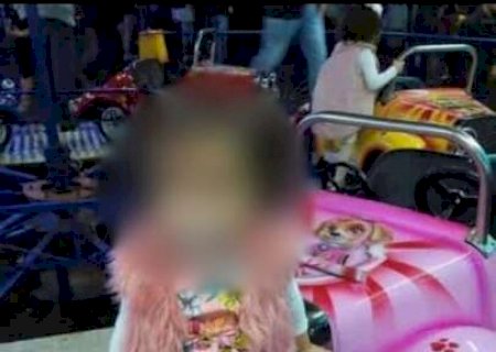 Crian&ccedil;a morre ap&oacute;s ser atingida por televis&atilde;o enquanto brincava