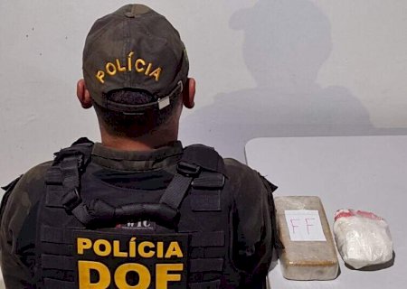 Idosa é presa ao tentar transportar cocaína avaliada em R$ 91 mil