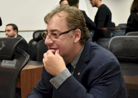 Sessão proposta por Neno vai homenagear 50 anos da Embrapa na quinta