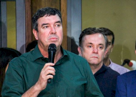 Eduardo Riedel promete lei para proteger o Pantanal