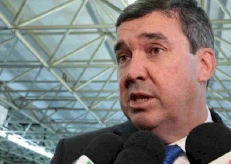 Após visita a universidade, Riedel volta aos EUA para participar de evento de líderes
