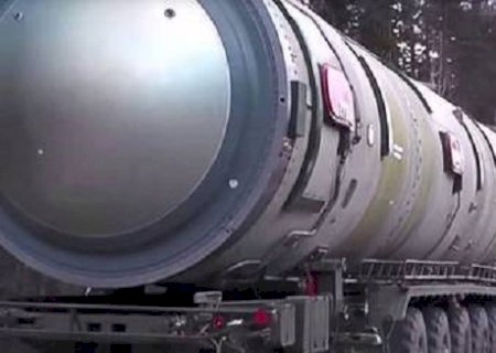 míssil russo que pode atingir qualquer ponto do planeta carregando ogivas nucleares