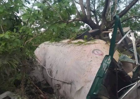 Motorista de 38 anos morre em queda de carreta na Serra da Bodoquena