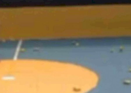 Chuva de drogas: presos correm para pegar entorpecente arremessado na Máxima em Campo Grande