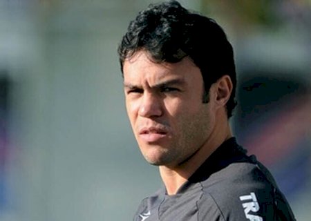 Ex-jogador Kleber Gladiador é acusado de agredir homem em posto de combustível