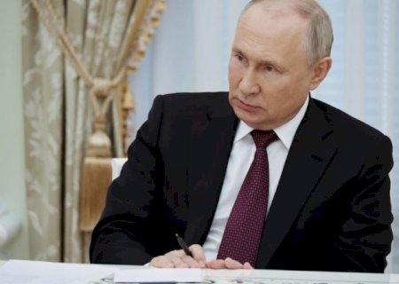 Estados Unidos dizem que encontro entre Putin e Kim Jong Un mostra que russo ‘suplica’ ajuda