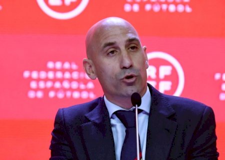 Luis Rubiales anuncia renúncia à presidência da Federação Espanhola