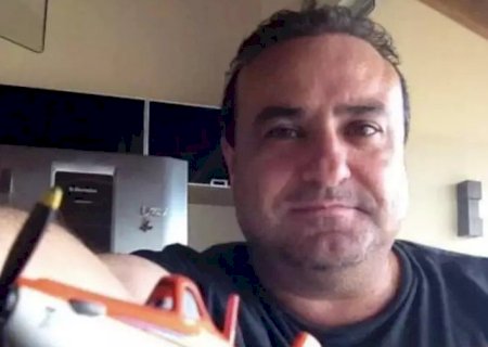 Piloto agrícola morre após bater caminhonete de frente com carreta na rodovia MS-306