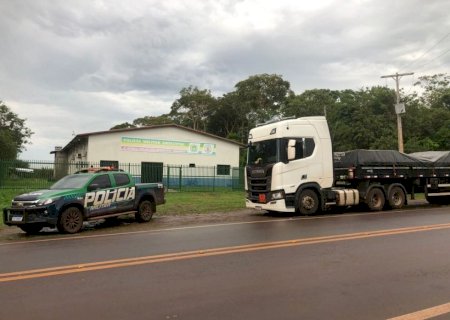 Homem é multado em mais de R$ 300 mil por transporte irregular de 30 toneladas de baterias em Amambai