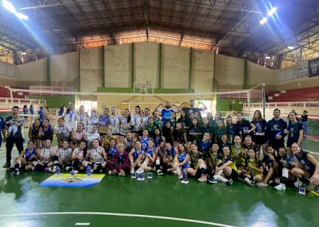 Copa da Amizade de Voleibol de Caarapó movimenta quase 200 atletas