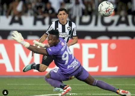 Botafogo goleia Aurora por 6 a 0 e avança na Pré-Libertadores