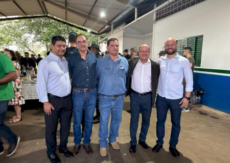 Gilberto Segóvia acompanha Gordo da Tigre em solenidade da Polícia Militar Ambiental em Dourados