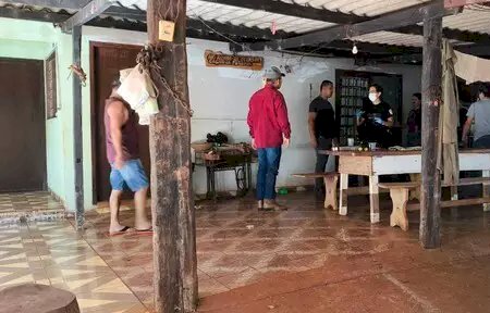 Idoso de 80 anos é encontrado morto com tiro na cabeça em casa revirada na Vila Sapé