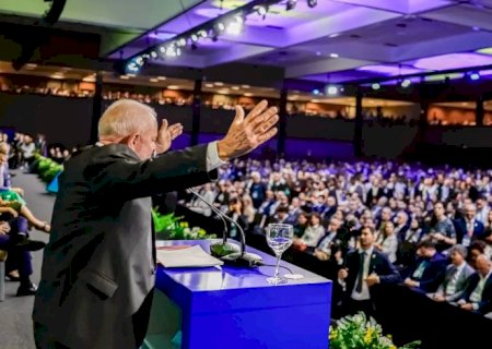 Presidente anuncia medidas para aliviar cofres de prefeituras