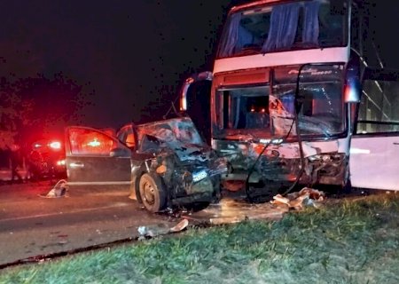 Morador em Jateí morre em acidente entre ônibus e carro em Dourados