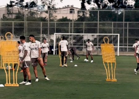 Brasileiro: Flamengo e Corinthians medem forças no Maracanã