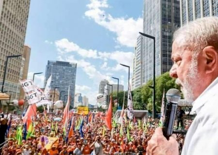 Lula sanciona lei que isenta do IR de quem recebem 2 salários mínimos