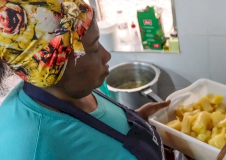 Central de alimentos abastecerá cozinhas solidárias no RS