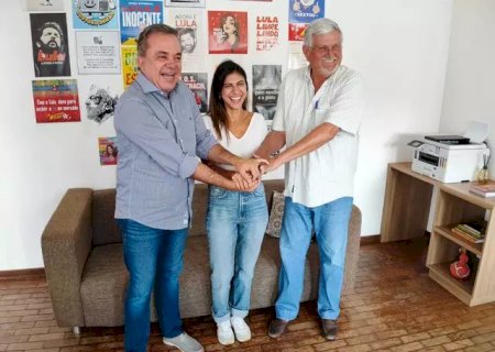 PT marca data de convenção e convida Zeca para ser vice de Camila Jara