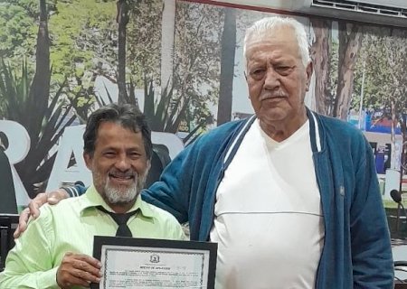 Bagaceira homenagem o servidor público Getúlio Becker após publicação de aposentadoria