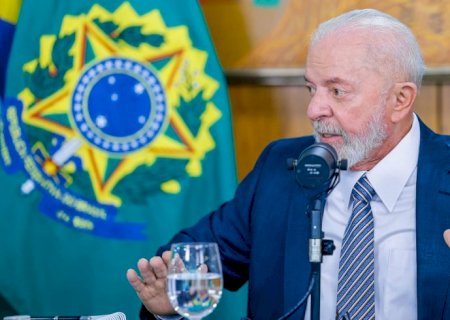 Lula descarta desvinculação de aposentadoria do salário mínimo