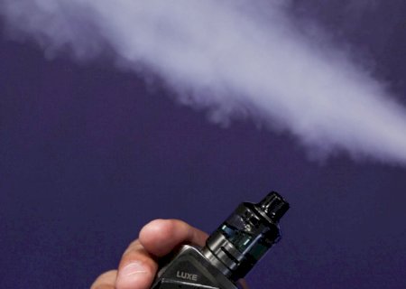 Comissão adia votação do PL que regulamenta cigarro eletrônico