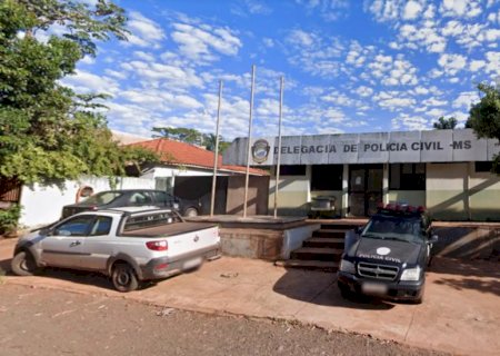 Mulher viaja 70 km, invade fazenda e fere ex e namorada a facadas em Jaraguari