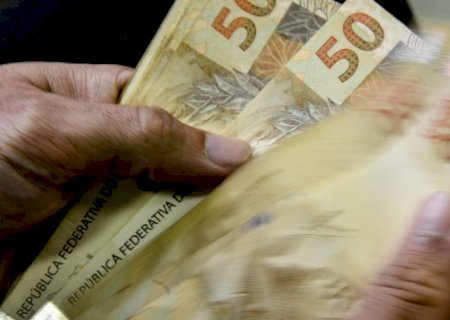 INSS paga segunda parcela do 13º a quem recebe acima do mínimo