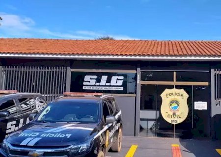 Ladrões fazem arrastão à noite e roubam 4 caminhonetes Hilux