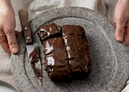 Qual é receita do bolo de chocolate mais vista no YouTube?