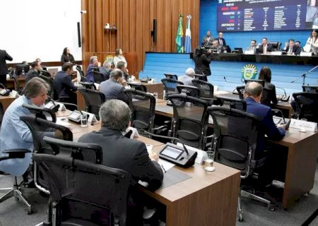 Deputados aprovam LDO de R$ 26,4 bi e Refis na última sessão do semestre
