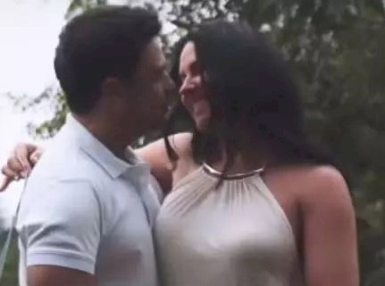 Graciele Lacerda anuncia que está grávida de Zezé di Camargo