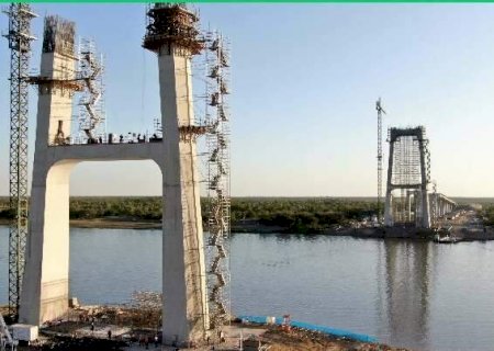 Obras avan&ccedil;am e mostram dimens&atilde;o da Ponte Bioce&acirc;nica &agrave;s margens do Rio Paraguai