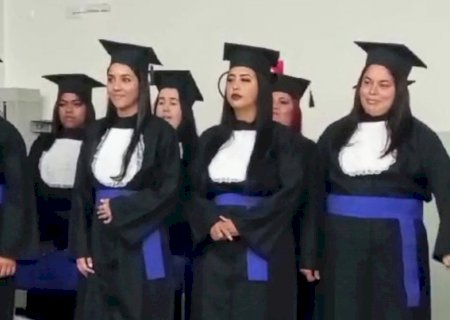 Formatura em curso profissionalizante marca um novo capítulo para internas de Dourados