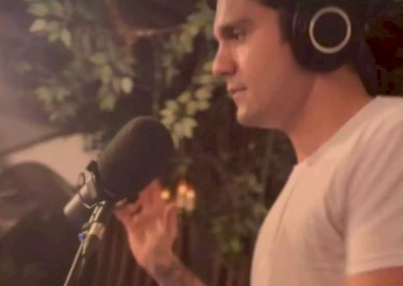 Luan Santana faz mistério sobre música nova ao compartilhar ensaio