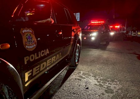 Policial penal é preso com droga escondida sob banco de veículo em MS