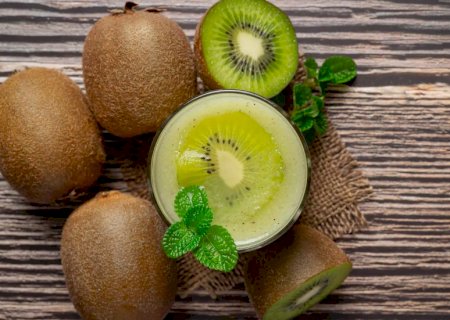 Saboroso e refrescante: faça drink de kiwi com apenas 3 ingredientes