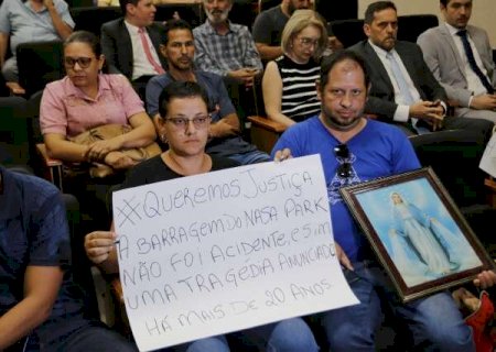 Reuni&atilde;o com atingidos ap&oacute;s rompimento de barragem &eacute; pontap&eacute; para calcular perdas