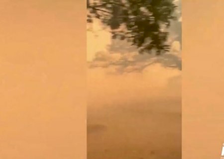 Além de fumaça impressionante, Pantanal do Rio Negro teve poeirão